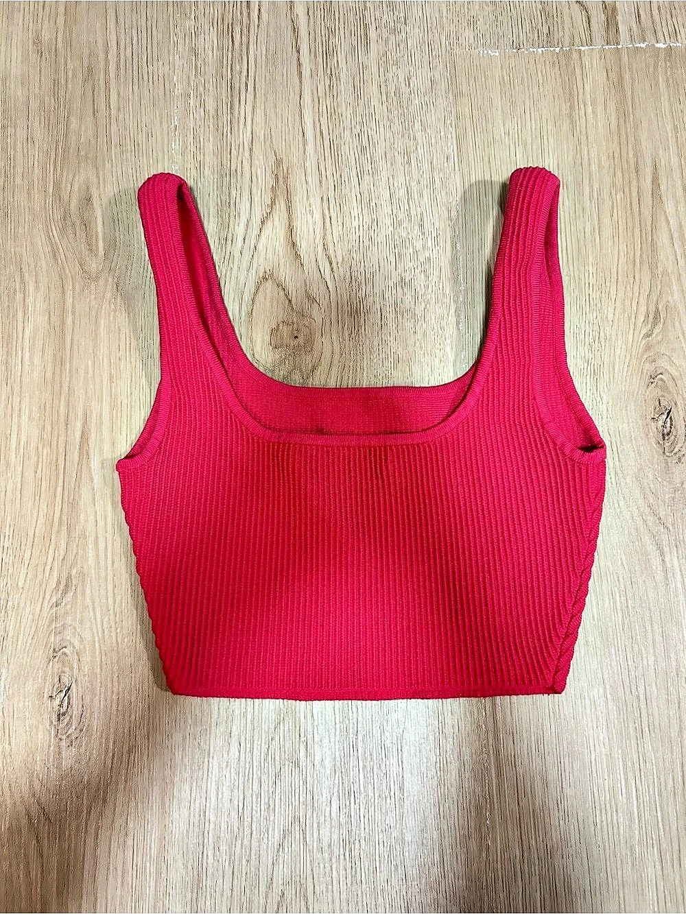 Aritzia Babaton Sculpt Knit Scoopneck Cropped Tank Pink XS